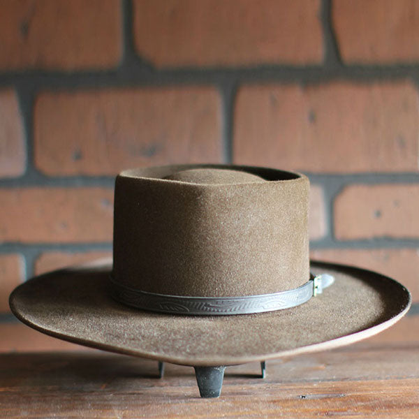 Western-top-hat
